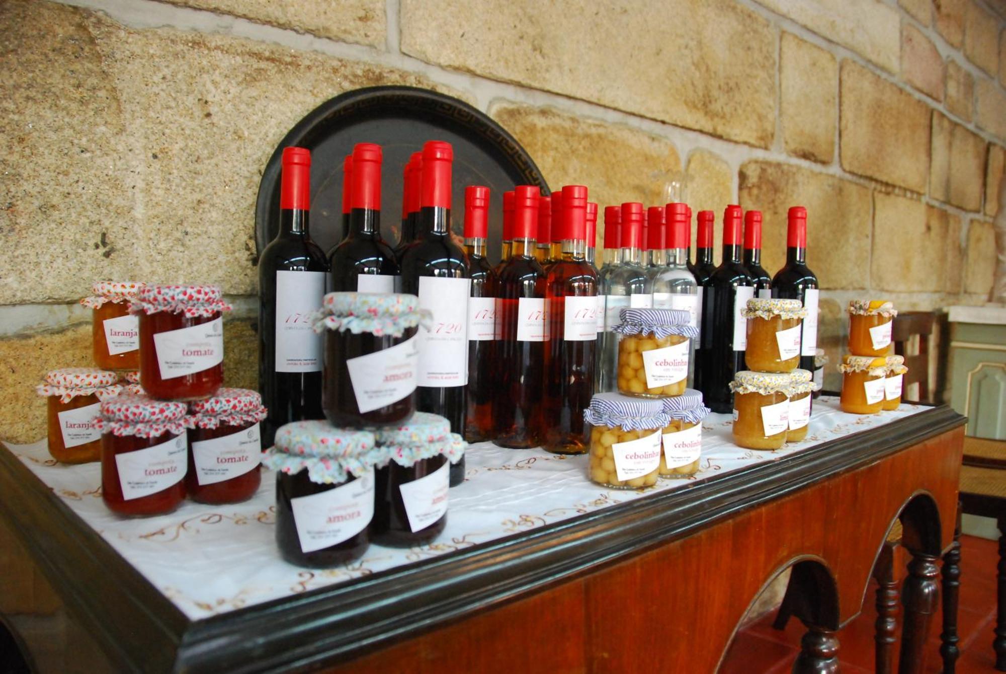 1720 Quinta Da Cancela - Winery & Farmhouse Guimarães Exteriör bild