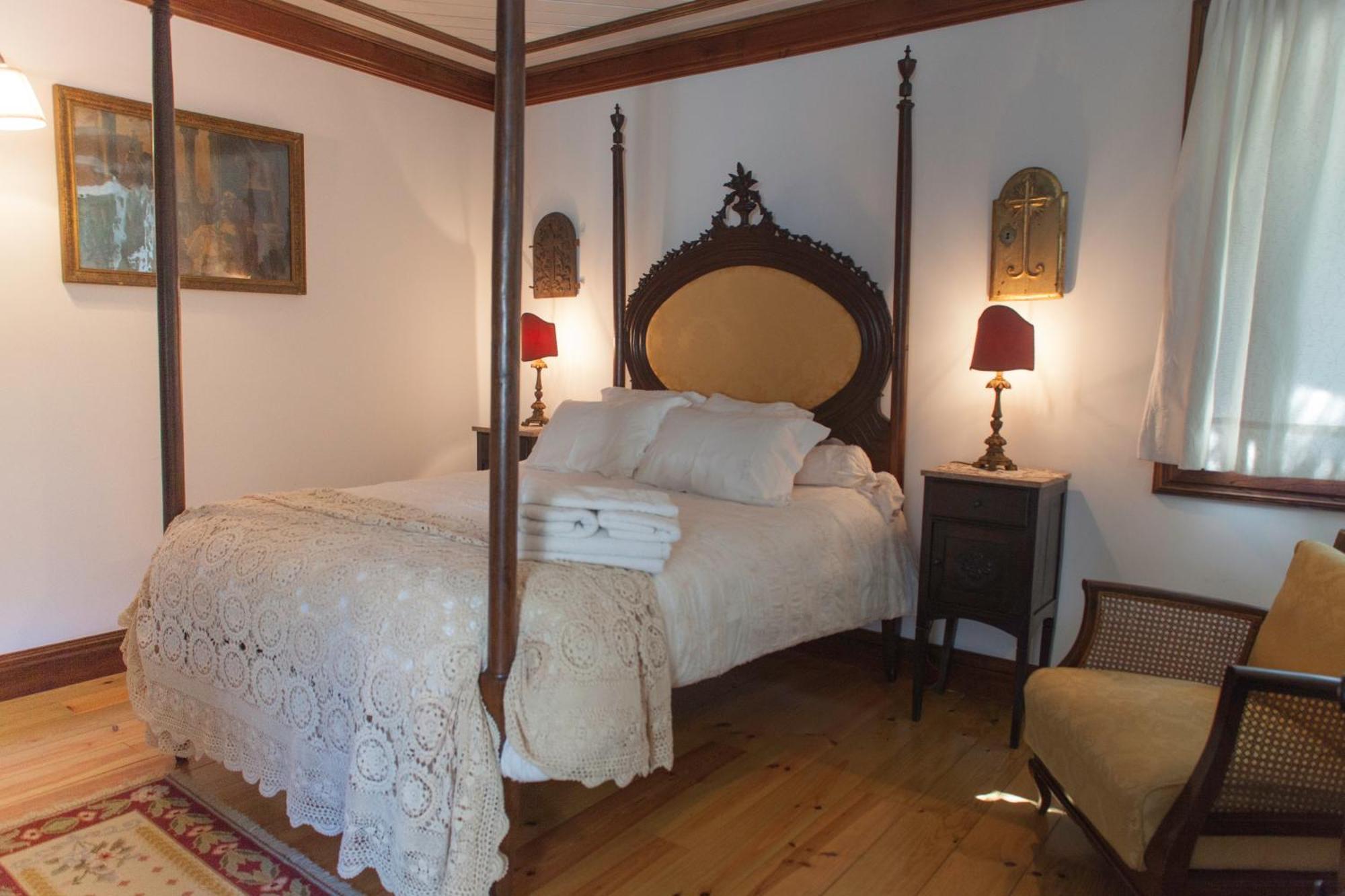 1720 Quinta Da Cancela - Winery & Farmhouse Guimarães Rum bild