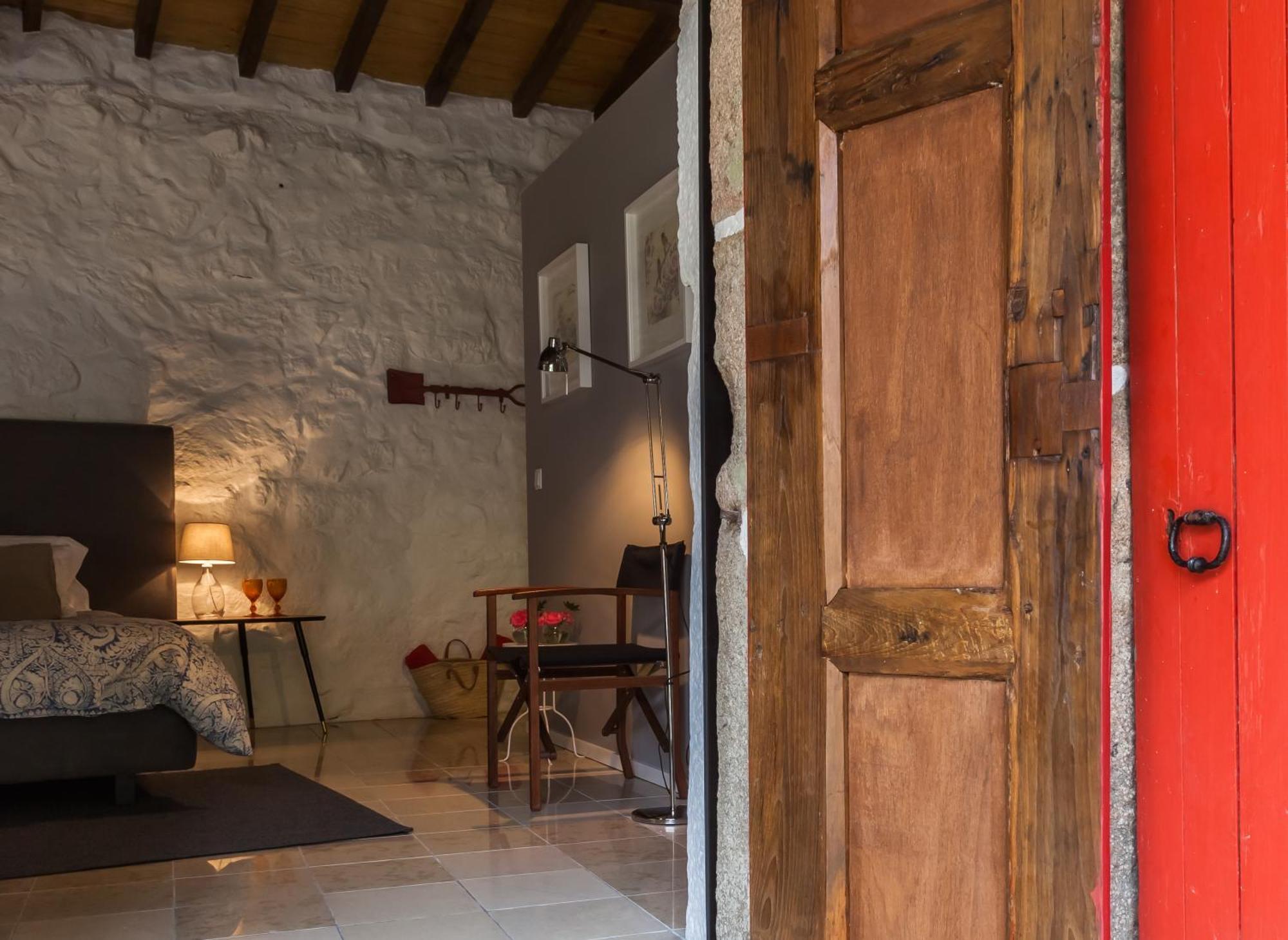 1720 Quinta Da Cancela - Winery & Farmhouse Guimarães Exteriör bild